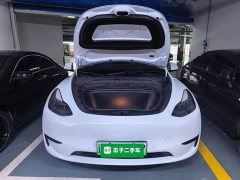 Tesla Model Y Rear-Wheel Drive - ფოტო 16