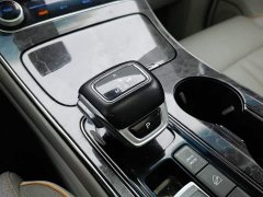 Dongfeng Fengxing Yacht 1.5T DCT Chasing Wind Edition - ფოტო 13