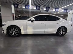 Volvo S60 B4 Smart Luxury Edition - ფოტო 9