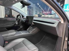 Tesla Model Y Long Range All-Wheel Drive Launch Edition - ფოტო 11