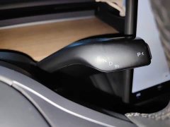 Tesla Model Y Rear-Wheel Drive - ფოტო 10