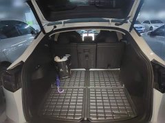 Tesla Model Y Rear-Wheel Drive - ფოტო 15