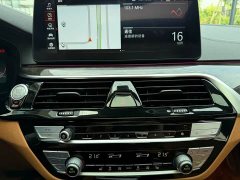 BMW 5 Series 525Li Luxury Package - ფოტო 12