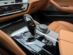 BMW 5 Series 525Li Luxury Package - ფოტო 14