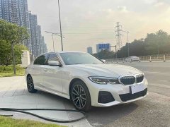 BMW 3 Series 320i M Sport Package - ფოტო 2