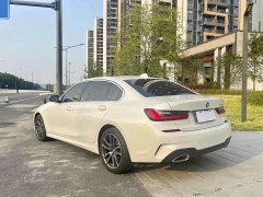 BMW 3 Series 320i M Sport Package - ფოტო 4