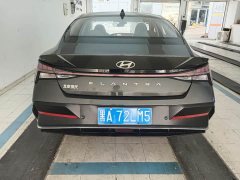 Hyundai Elantra 2023 1.5L CVT Luxury - ფოტო 4