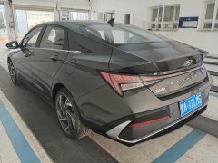 Hyundai Elantra 2023 1.5L CVT Luxury - ფოტო 5