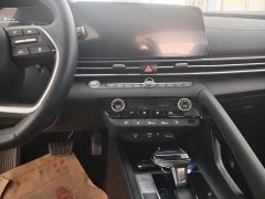 Hyundai Elantra 2023 1.5L CVT Luxury - ფოტო 9