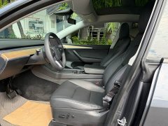 Tesla Model Y Standard Range RWD - ფოტო 12