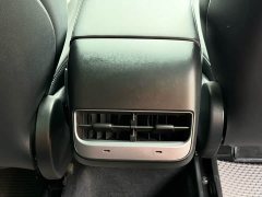 Tesla Model Y Standard Range RWD - ფოტო 15