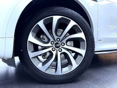 Land Rover Discovery Sport 2020 249PS R-Dynamic Performance Edition - ფოტო 11