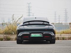 Xiaomi SU7 Four-Wheel Drive Max Edition - ფოტო 8