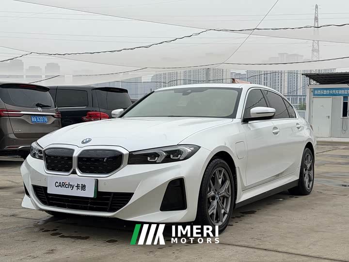 BMW i3 eDrive 35 L
