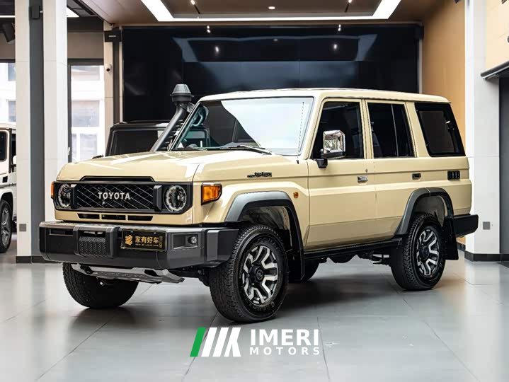 Toyota Land Cruiser (Imported) LC76 4.0L Automatic - ავტომობილი ჩინეთიდან