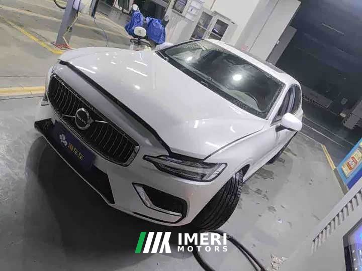 Volvo S60 B4 Smart Luxury Edition