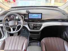 SAIC MG iMAX8 2023 400TGI Comfort Edition - ფოტო 10