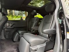 Toyota Sienna 2021 2.5L Hybrid Premium Edition - ფოტო 9