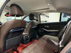 BMW 3 Series 325Li M Sport Package - ფოტო 7
