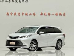 Toyota Sienna 2.5L Hybrid Premium Edition - ფოტო 1
