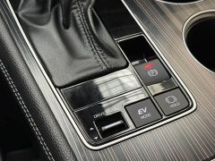 Toyota Sienna 2.5L Hybrid Premium Edition - ფოტო 18