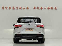 Toyota Sienna 2.5L Hybrid Premium Edition - ფოტო 5
