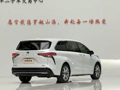 Toyota Sienna 2.5L Hybrid Premium Edition - ფოტო 6