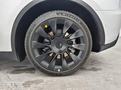 Tesla Model Y Long Range All-Wheel Drive - ფოტო 8