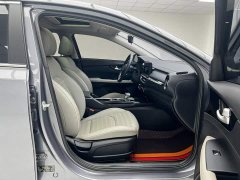 Kia K3 1.5L CVT Luxury Edition - ფოტო 17