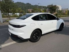 BYD Seal 05 DM-i Smart Driving Edition 55KM Prestige Edition - ფოტო 10