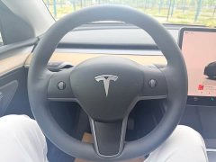 Tesla Model Y Rear-Wheel Drive - ფოტო 5