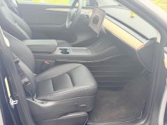 Tesla Model Y Rear-Wheel Drive - ფოტო 9