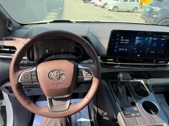 Toyota Grevias 2.5L Hybrid Flagship VIP Edition - ფოტო 9