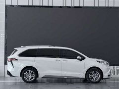 Toyota Sienna 2021 2.5L Hybrid Platinum Edition - ფოტო 3