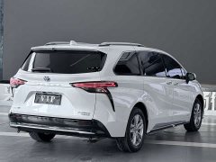 Toyota Sienna 2021 2.5L Hybrid Platinum Edition - ფოტო 5