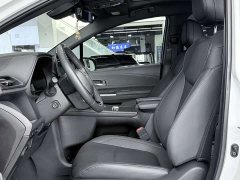 Toyota Sienna 2021 2.5L Hybrid Platinum Edition - ფოტო 7
