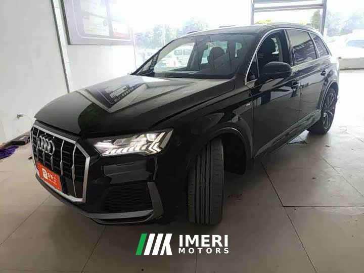 Audi Q7 55 TFSI quattro S line Sport - ავტომობილი ჩინეთიდან