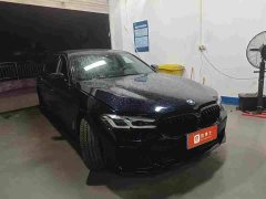 BMW 5 Series 530Li Luxury M Sport Package - ფოტო 2