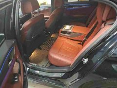 BMW 5 Series 530Li Luxury M Sport Package - ფოტო 6