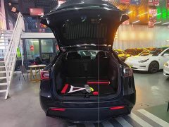 Tesla Model Y Rear-Wheel Drive - ფოტო 18
