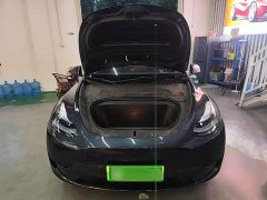 Tesla Model Y Rear-Wheel Drive - ფოტო 19