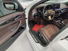 BMW 5 Series 525Li M Sport Package - ფოტო 15