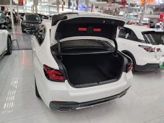 BMW 5 Series 525Li M Sport Package - ფოტო 18