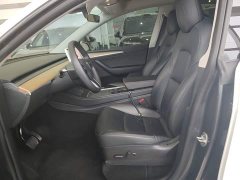 Tesla Model Y Rear-Wheel Drive - ფოტო 14