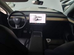 Tesla Model Y Rear-Wheel Drive - ფოტო 9
