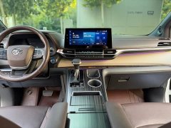 Toyota Grevias 2.5L Hybrid Flagship VIP Edition - ფოტო 6
