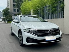 Volkswagen Sagitar 300TSI DSG Flying Edition - ფოტო 2