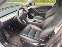 Tesla Model Y Rear-Wheel Drive - ფოტო 4