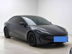 Tesla Model 3 High Performance All-Wheel Drive - ფოტო 3