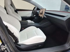 Tesla Model 3 High Performance All-Wheel Drive - ფოტო 4